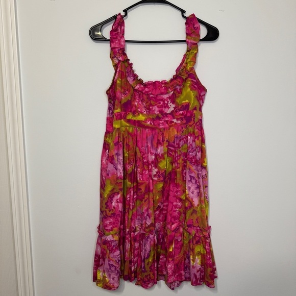Maggy London Petites Pink Floral Ruffle Dress | Size 10P - Picture 2 of 7